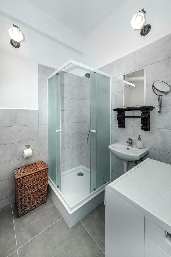 Friends Avenue Apartment Варшава Экстерьер фото